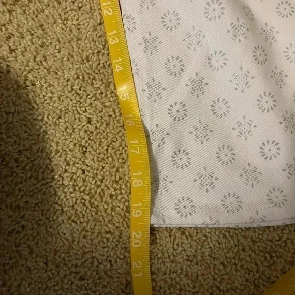 Roz & Ali White jeans with silver print detail size 22 - Picture 8 of 8